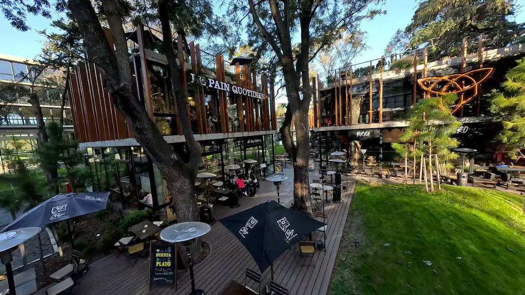 no-es-san-isidro-la-zona-estilo-carilo-del-conurbano-con-un-bosque-y-restos-de-lujo-a-30-minutos-de-caba-foto-thays-parque-leloir-F23RV5WYIFBVHGMEJ7MBYIZ66M